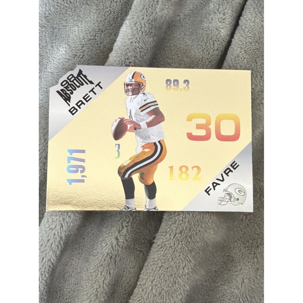 1998 Playoff Absolute Retail - Statistically Speaking Brett Favre #4